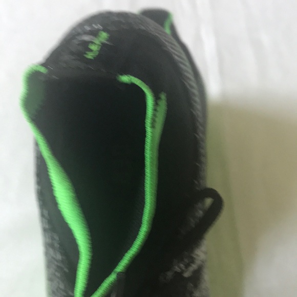 Adidas youth sneakers - Picture 11 of 11